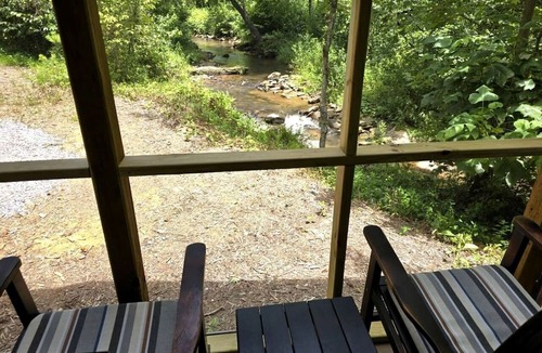 Purlear House | Tranquil Creekside Tiny House in the Appalachian Mountains, Perfect for a Weekend to Disconnect