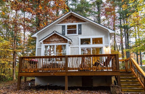 Fletcher Ski Chalet | Tranquil, wooded chalet near Asheville and Hendersonville