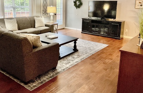 Batesville House | Travel with Comfort and Convenience. Relax in this Newly Renovated Home.