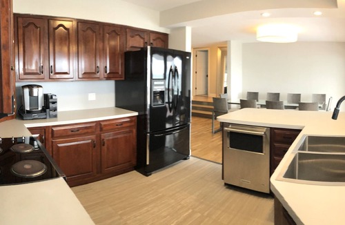Traverse City House | Traverse City West Bay Direct Waterfront
