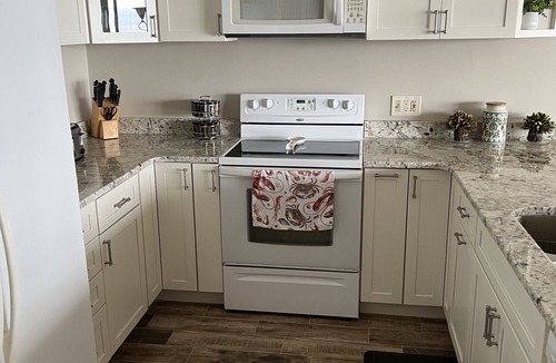 Garden City Condo | Treat yourself to One Ocean Place!