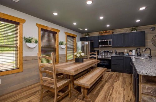 Gatlinburg Ski Chalet | Tri Star Lodge - Luxurious 4BR Chalet w/Indoor Pool, Theater & Game Room