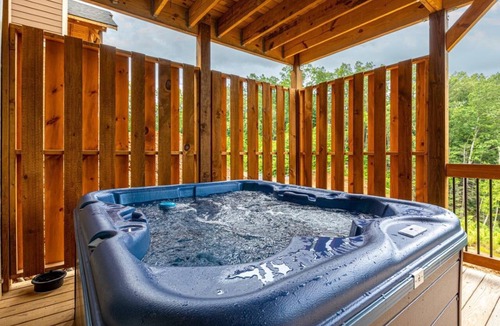 Gatlinburg Ski Chalet | Tri Star Lodge - Luxurious 4BR Chalet w/Indoor Pool, Theater & Game Room