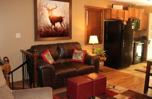 Laurelville Cottage | Trophy Buck Cottage--Game Room, Fishing Pond--Hocking Hills