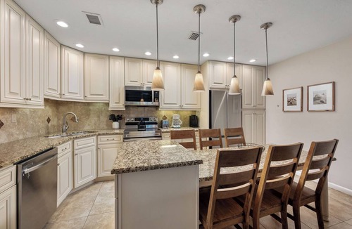 Sanibel Condo | Tropical Garden View 2 bed, 2 bath at Sanibel Moorings #232