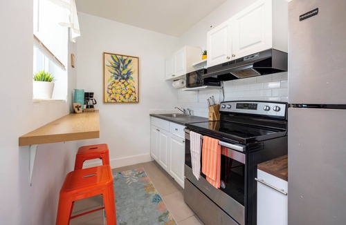South Lake Apartment | Tropical Retreat 8 min to Hollywood Beach & 20 min to Hard Rock Stadium