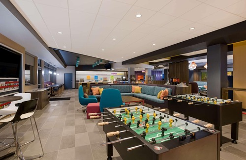 Traverse City Hotel | Tru By Hilton Traverse City