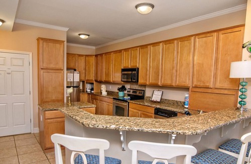 Myrtle Beach Villa | Tuscan Ocean Vista D - 1/2 Block to Beach, close to shopping and area attractions