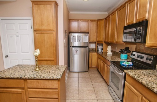 Myrtle Beach Villa | Tuscan Ocean Vista D - 1/2 Block to Beach, close to shopping and area attractions