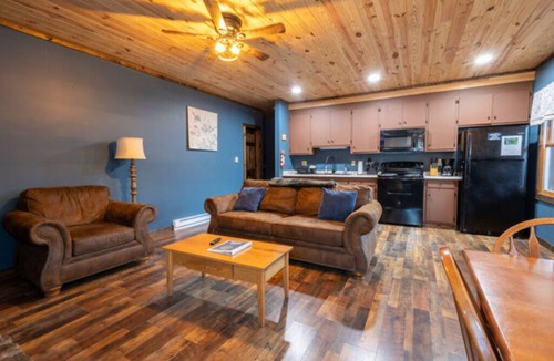 Springmaid Mountain Cabin | Twin Falls Cabin Bottom Duplex