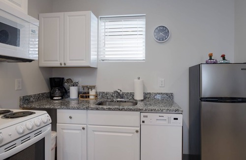 East Nashville Condo | TWO Condos! Side by Side Curated Suites! Sleeps 18! Parking!