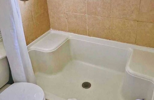 Pompano Beach Hotel | Two double bed studio with full kitchen on 2nd floor .