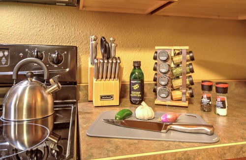 Two Harbors Condo | Two Harbors Superior Lakefront 2BR | Pool | Hot Tub & Sauna | EV Charger