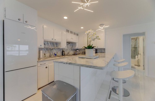 Gilbert House | Ultra Modern Lake Murray Villa | Magnificent Views