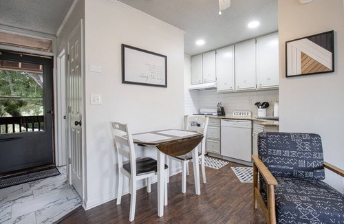 Diamondhead Condo | unFOREgettable 19th hole condo - steps from the Country Club & Golf - Pets OK!