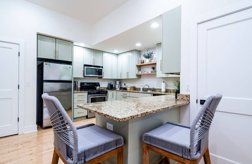 Union Pier Condo | Union Pier Condo With Association Pool! Close To Beach And Downtown!