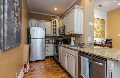 Northside District House | Unique Historic Downtown Getaway near Rupp Arena
