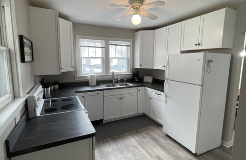 Beulah Cottage | Up North Cottage: Swim Crystal Lake, Dine Downtown Beulah, Ski Crystal Mountain