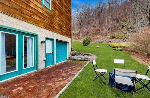 Waynesville House | Up on Tanner Trail