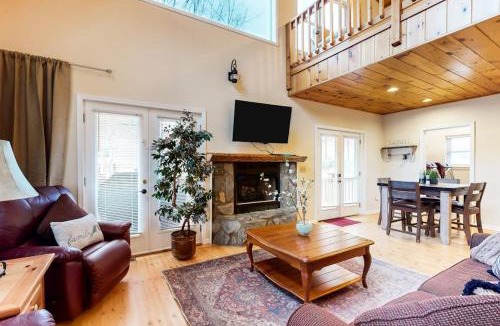 Waynesville House | Up on Tanner Trail