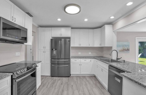 Boynton Beach House | Updated 3BR 2BA Home- King Suite, Private Yard, Outdoor Living Near Delray Beach
