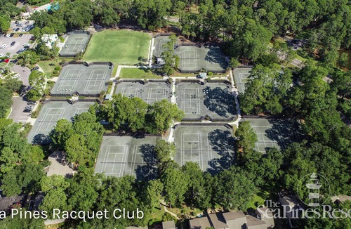 Beach Lagoon Villa | Updated beachside 3-Bdrm Villa w/balcony, just steps to Sea Pines Beach Club