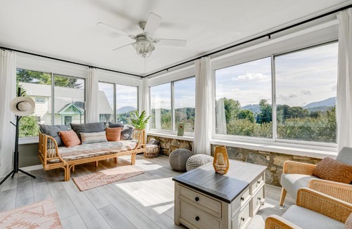 Waynesville House | Updated + Modern Waynesville Cottage w/Fire Pit