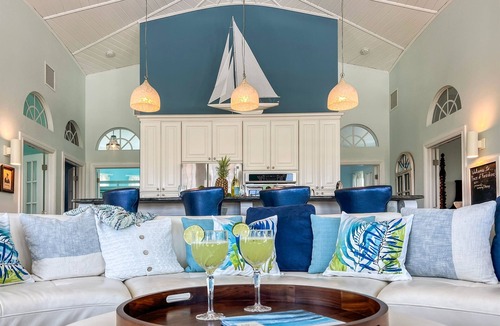 North Captiva House | Upper Captiva-Pool w/Waterfall & Swing Bar, Bikes