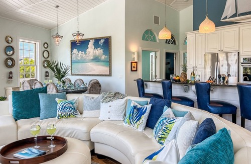 North Captiva House | Upper Captiva-Pool w/Waterfall & Swing Bar, Bikes