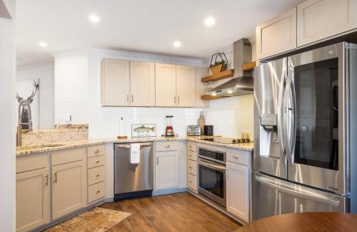 Table Rock House | Upscale Step-Free Branson Getaway: Resort Perks!