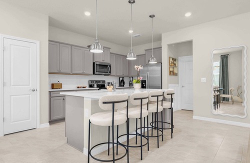 Four Corners House | Upstay Disney 5BR Movie Mansion—Windsor Cay Resort