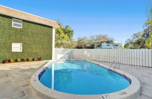 Poinciana Park Apartment | Urban Escape 1BR Retreat Near Las Olas