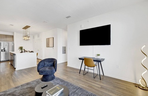 Birmingham Apartment | Urban Oasis w/Pool, Gym, & Stunning City Views