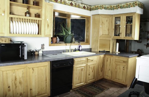 Shingleton House | Vacation home sleeps 20, Close to Lake Superior & Very private.