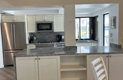 Punta Gorda House | Vacation Paradise Sailboat Access Waterfront ! Heated Pool, Close to Downtown