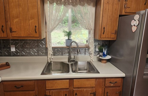 Van Buren House | 🔴Van Buren 3 Bedroom Home Near the Landing with an Arcade! Fast Wifi!