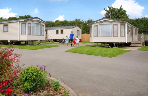 Mappleton House | Very comfortable, modern and contemporary caravan with one double and two twin.