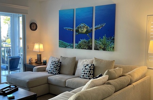 South Island Condo | Vickie's Hide Away, Casa Marina, South Beach (22-0293)