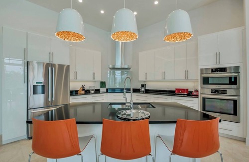 Pelican House | Villa Alexander