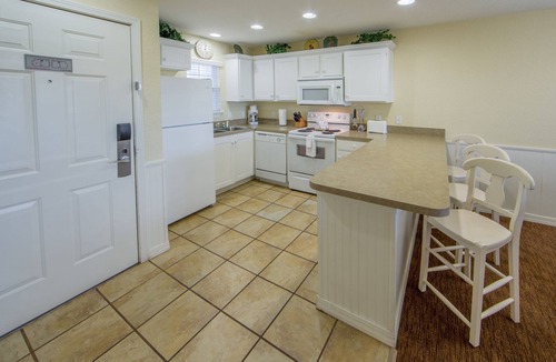 Clarkesville Villa | Villa on the Golf Course