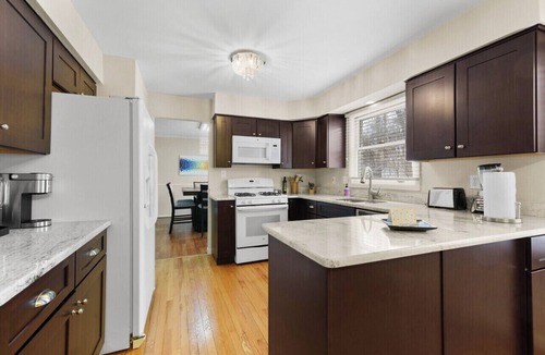Bloomfield Hills House | Villa Patricia ideal for long term stays-near lakes