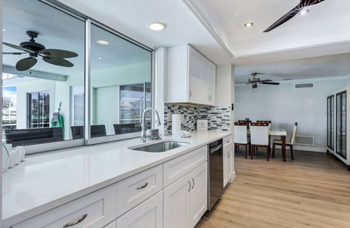 Yacht Club House | Villa Savoy
