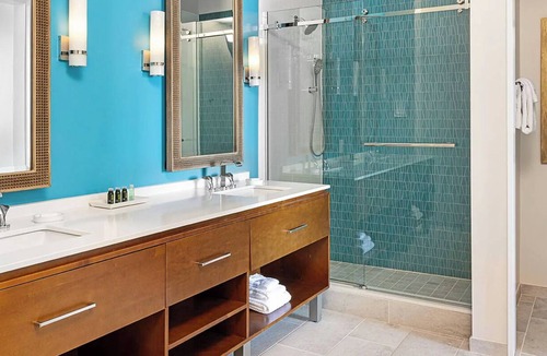 Fairlie-Poplar Historic District Resort | Walk to Centennial Park in ATL