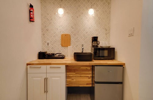 Bellepoint Apartment | Walk to Dtwn Hinton: 2 Historic District Studios!