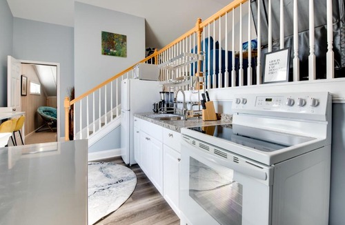 Hiram Apartment | Walk to Lake: Hiram Hideaway w/Shared Gazebo!