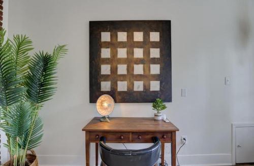 Midtown House | Walk to Overton Square from your Historic Retreat