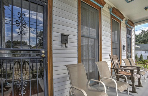 Black Pearl House | Walk to River, Tram & Zoo: Classic NOLA Home!
