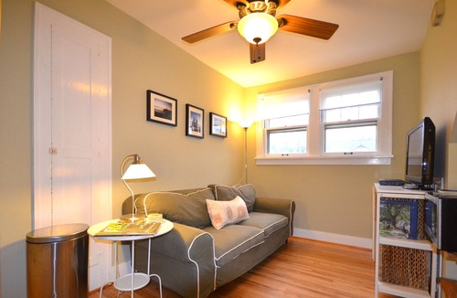 Hillsboro West End Apartment | Walk to Vanderbilt, Hillsboro Village and Belmont U.