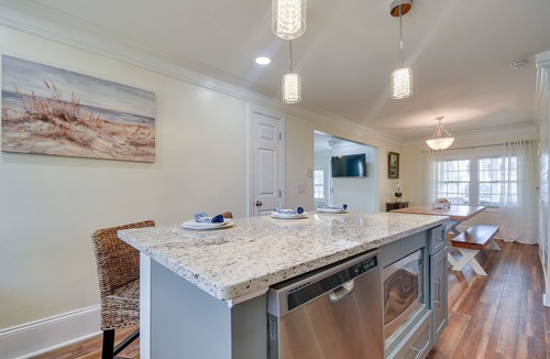 Atlantic Beach House | Walk to Water: Coastal-Chic Home Near Myrtle Beach