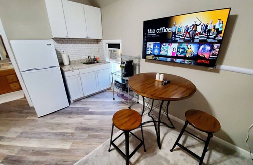 Columbus Villa | Walkable Cozy Downtown Studio (FREE Bikes to use)